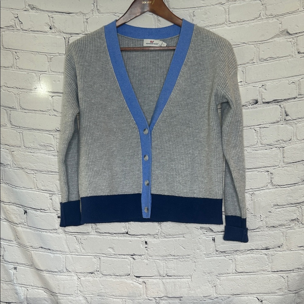 Vineyard Vines Gray and Blue Button-Up Cardigan Size Small Excellent Condition